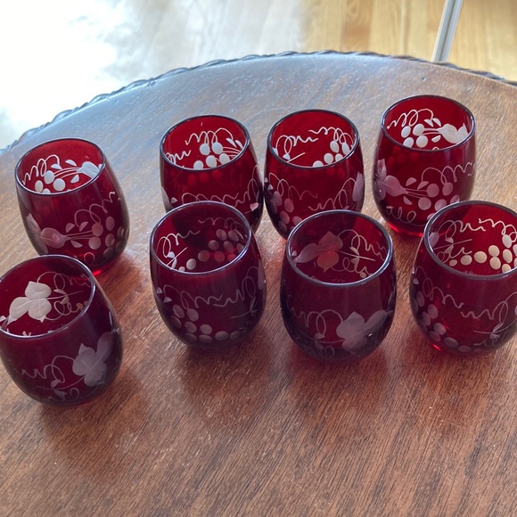 Set of Vintage Etched Glasses - Picture 4 of 7